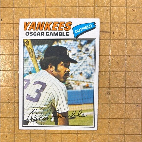 Oscar Gamble Yankees Baseball Card 1977 Topps mint condition low pop - Picture 1 of 1